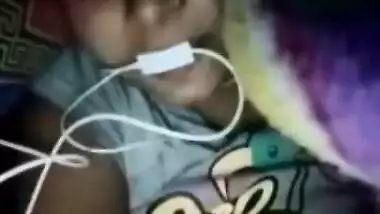 Today Exclusive- Cute Desi Girl Showing Her Boobs And Pussy On Video Call Part 1