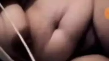 Cute Lankan Girl Showing Her Boobs and Pussy on Video call Part 1