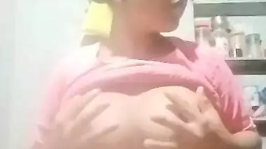 Horny Desi Girl Shows her Boobs and Pussy 2 Clips Part 1
