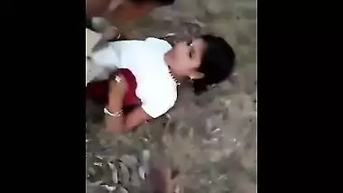 Mallu aunty outdoor sex with lover recorded by voyeur