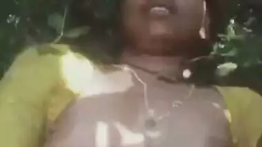 Dehati Chitkul village lady outdoor nangi video