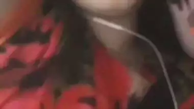 Gorgeous girlfriend white boobs showing to boyfriend