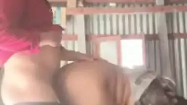 Bangladeshi village wife invites lover to fuck her pussy