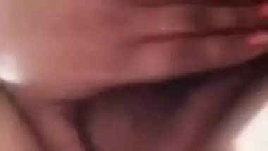 Indian MILF takes camera to film how she rubs XXX pussy and boobs