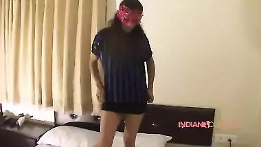 Indian girl with red mask takes XXX poses to tempt young man into sex