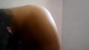 Desi porn video of a big boobs aunty having fun with a horny college guy