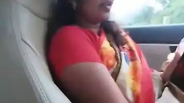Devar fingers his Bhabhi’s pussy inside a car in Bhabhi sex