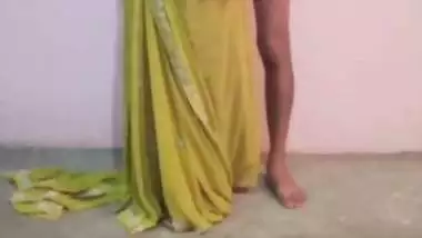 Sarla Bhabhi sucking cock homemade porn