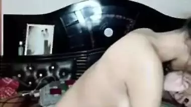 Newly married Indian couple have a hot XXX sex on camera MMS