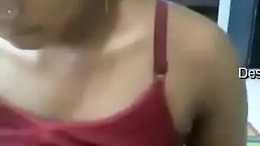 Today Exclusive- Hubby Record Wife Boobs And Pussy Video